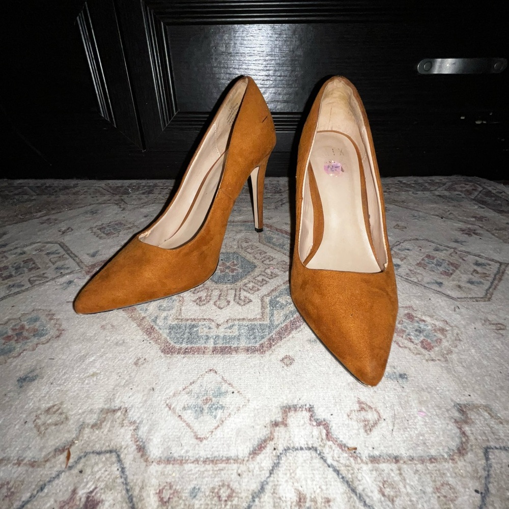 No. 6 Tan Suede Women's Heels